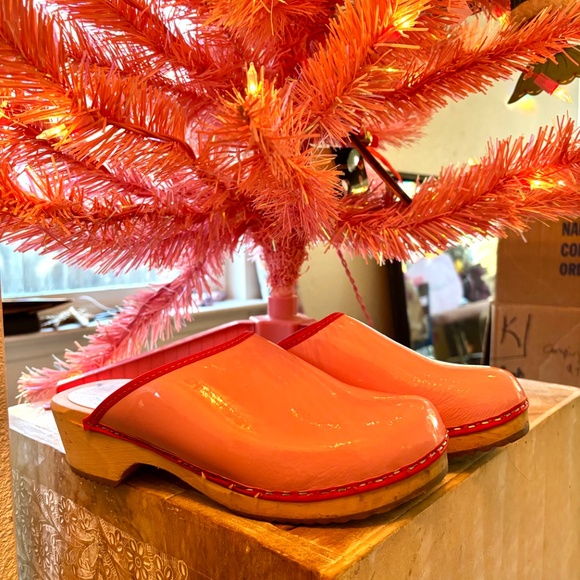 PINK Patent Leather 38 7.5 Clogs Genuine LOTTAS Lotta from Stockholm Sweden - Picture 2 of 11
